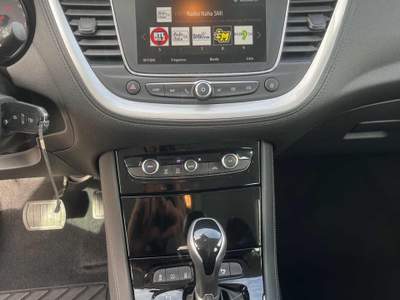 Opel Grandland 1.5 diesel Ecotec Start&Stop aut. 120 business Bianco usata Giugliano in Campania