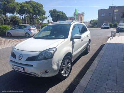 Renault Koleos Koleos Blue dCi 150 CV X-Tronic Exec. AUTO IN BUONE CONDIZIONI GENERALI NONOSTANTI KM         Bianco usata Roma
