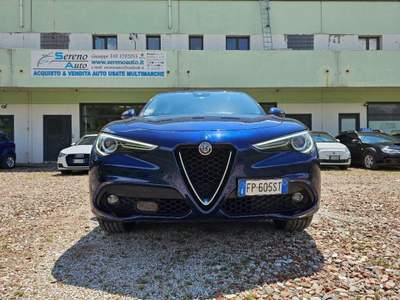 Alfa Romeo Stelvio 2.2 T.diesel 180 CV AT8 Q4 Exec. Blu/Azzurro usata Pesaro
