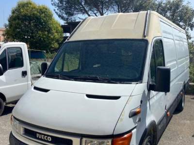 Iveco Daily 35 C 11 FURGONE GRANVOLUME PASSO LUNGO GEMELLARE Bianco usata Roma