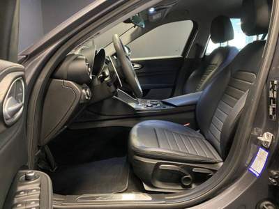 Alfa Romeo Giulia 2.2 Turbodiesel 150 CV AT8 Business Grigio usata Castelnuovo Rangone
