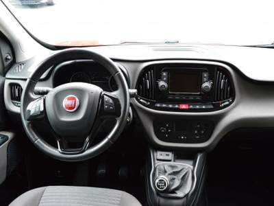 Fiat Doblò 1.4 T-Jet 16V Lounge Rosso usata Castelnuovo Rangone