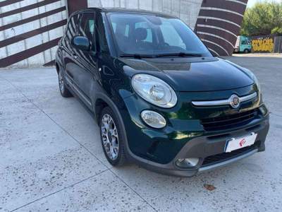 Fiat 500L 1.3 Multijet 85 CV Trekking Verde usata AGROPOLI