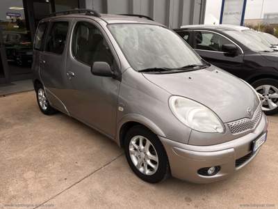 Toyota Yaris Yaris Verso 1.4 Tdi D-4D Sol                                                         Grigio usata Sassari
