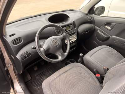 Toyota Yaris Yaris Verso 1.4 Tdi D-4D Sol                                                         Grigio usata Sassari