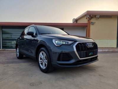 Audi Q3 35 2.0 tdi Business s-tronic Grigio usata Ispica