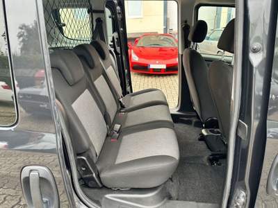 Fiat Doblò 1.4 T-Jet 16V Lounge Nero usata Castelnuovo Rangone