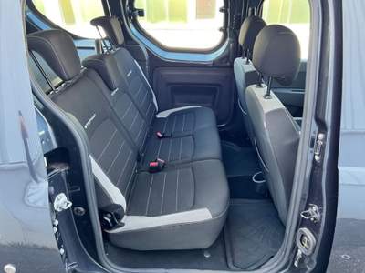 Dacia Dokker 1.6 8V 100CV  Stepway Grigio usata Castelnuovo Rangone