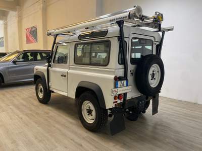 Land Rover Defender SE N1 Ex Enel ^ Iva Esposta * Gancio traino Bianco usata Pordenone