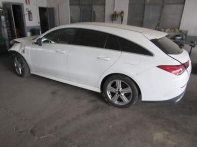 Mercedes-Benz CLA d Automatic Shooting Brake Premium Bianco usata MAGENTA