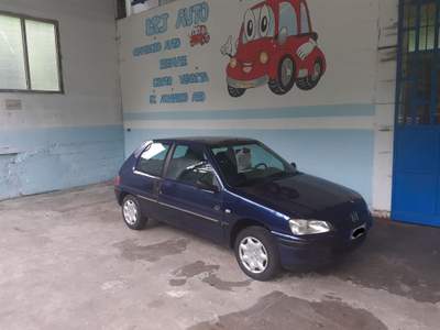 Peugeot 106 Peugeot 106 1.1 GUIDABILE ANCHE DA NEOPATENTATI usata Castellamonte