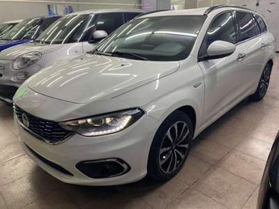 Fiat Tipo SW LOUNGE PREMIUM 1.6 MJT 120CV MY18 - VARI COLOR Bianco usata Melito di Napoli