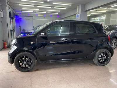 Smart ForFour PASSION EDITION 1.0 BENZ 70CV-APRI FOTO VARI COLO Nero usata Melito di Napoli