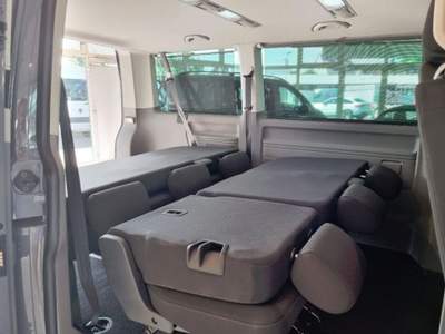 Volkswagen Caravelle 2.0 TDI 150CV DSG 4 Motion Grigio usata Castelnuovo Rangone