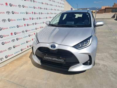 Toyota Yaris 1.5 Hybrid 5 porte Trend Argento usata Cagliari