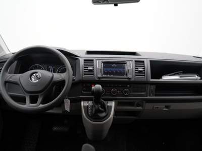 Volkswagen Caravelle 2.0 TDI 150CV DSG Trendline Beige usata Castelnuovo Rangone