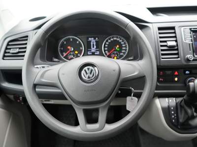 Volkswagen Caravelle 2.0 TDI 150CV DSG Trendline Beige usata Castelnuovo Rangone