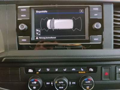 Volkswagen Caravelle 2.0 TDI 150CV DSG Trendline Verde usata Castelnuovo Rangone