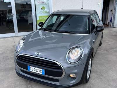 MINI One Vettura non fumatori, elenco tagliandi completo Grigio usata Citta' Sant'Angelo