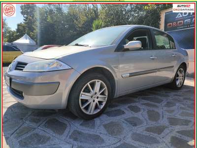 Renault Mégane Renault Megane Mégane 1.5 dCi/100CV 4 porte Confort Authentique Argento usata Roma