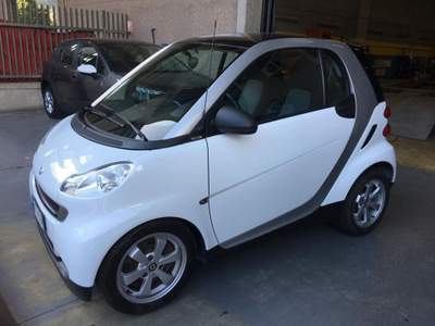 Smart ForTwo 1000 52 kW MHD coupé pulse Bianco usata Genova