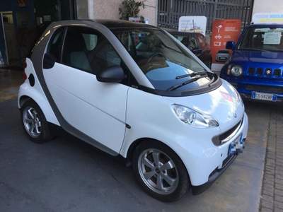 Smart ForTwo 1000 52 kW MHD coupé pulse Bianco usata Genova
