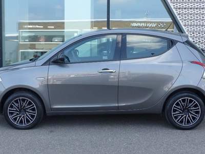 Lancia Ypsilon 1.2 69 CV 5 porte S&S Gold NEOPATENTATI Grigio usata Modena