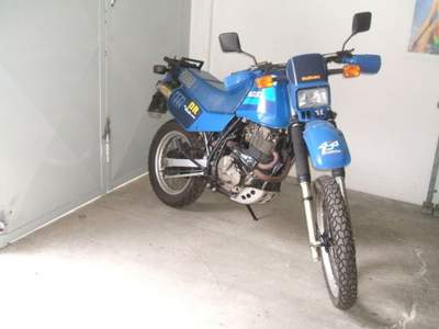 Suzuki Across DR 600 Blu/Azzurro usata COSSATO Suzuki Across DR 600 Blu/Azzurro usata COSSATO