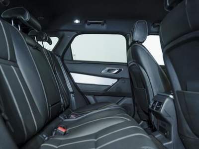 Land Rover Range Rover Velar 2.0D I4 180 CV S usata Venezia