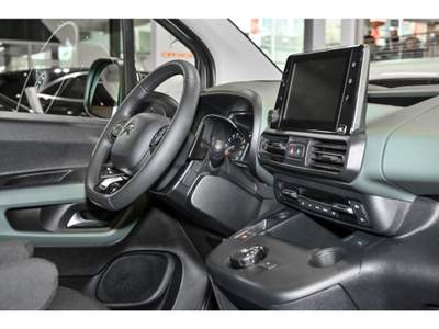 Citroen Berlingo PureTech 130 Stop&Start EAT8 M Shine Beige usata Castelnuovo Rangone