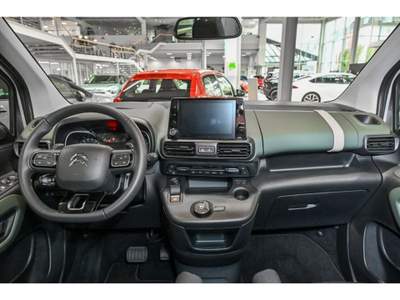 Citroen Berlingo PureTech 130 Stop&Start EAT8 M Shine Beige usata Castelnuovo Rangone