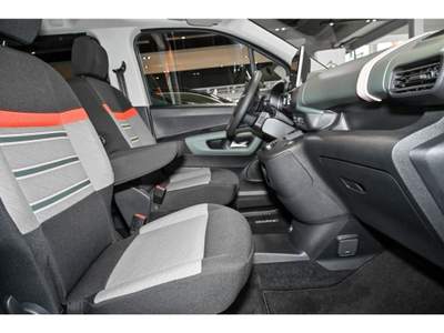 Citroen Berlingo PureTech 130 Stop&Start EAT8 M Shine Beige usata Castelnuovo Rangone