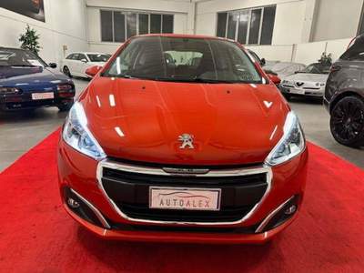 Peugeot 208  1.2 puretech Access 82cv 3p NEOPATENTATI Arancione usata Casarsa della Delizia