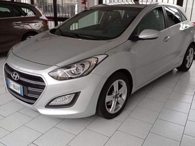 Hyundai i30 i30 5p 1.6 crdi Comfort 110cv FL E6 Grigio usata Turbigo
