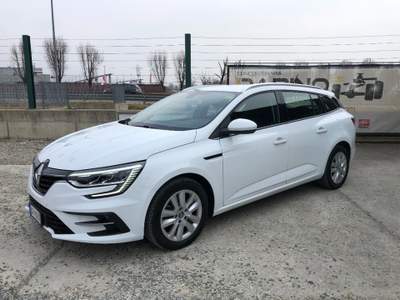 Renault Mégane Mégane Sporter Plug-in Hybrid E-TECH 160 CV Busine Bianco usata Pinerolo