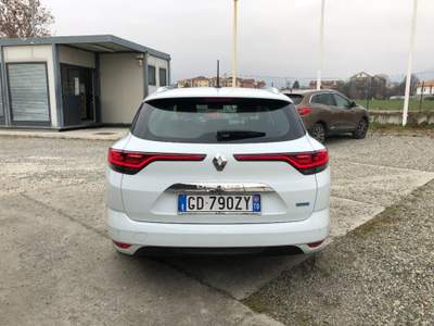 Renault Mégane Mégane Sporter Plug-in Hybrid E-TECH 160 CV Busine Bianco usata Pinerolo
