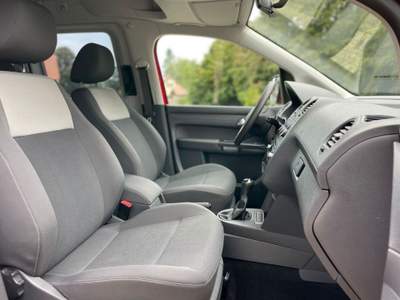 Volkswagen Caddy 1.6 TDI 102 CV 5p. Trendline Rosso usata Castelnuovo Rangone
