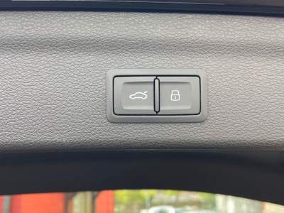 Audi Q3 AUDI Q3 2.0TDI 140KW 190CV PELLE AUT NAVI Nero usata Ceccano