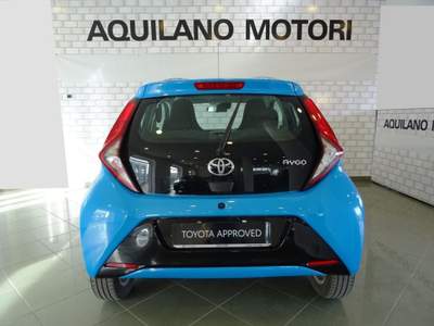 Toyota Aygo 1.0 VVT-i 69 CV 5 porte x-play MMT usata San Severo