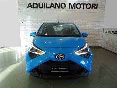 Toyota Aygo 1.0 VVT-i 69 CV 5 porte x-play MMT usata San Severo