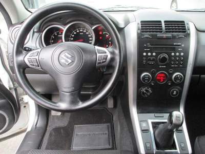 Suzuki Grand Vitara 4 X 4 Bianco usata Bracciano