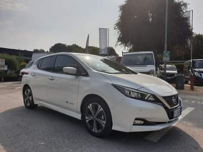 Nissan Leaf Tekna 40 kWh Grigio usata Carugo
