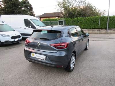 Renault Clio TCe 100 CV 5 porte Business NAVIG Grigio usata Atripalda