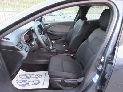 Renault Clio TCe 100 CV 5 porte Business NAVIG Grigio usata Atripalda