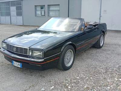 Cadillac Allanté 1° serie - Cerificata ASI Nero usata Fusignano