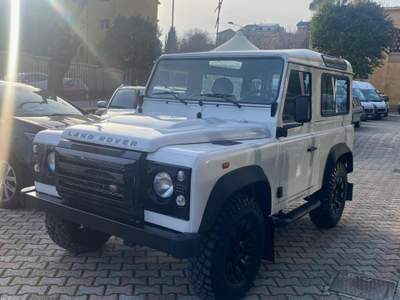 Land Rover Defender 90 2.2 TD4 Station Wagon Bianco usata Acquasparta