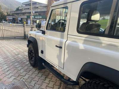 Land Rover Defender 90 2.2 TD4 Station Wagon Bianco usata Acquasparta