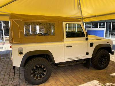 Land Rover Defender 90 2.2 TD4 Station Wagon Bianco usata Acquasparta