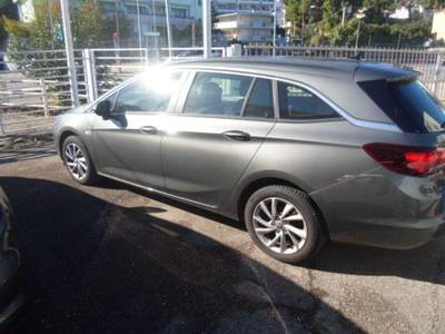 Opel Astra  Sports Tourer 1.6 cdti Innovation s&s 110cv my18.5 Grigio usata Vasto