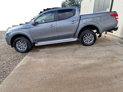 Mitsubishi L200 2.4 DI-D/181CV Double Cab Intense Hp Mivec SDA Grigio usata Tertenia